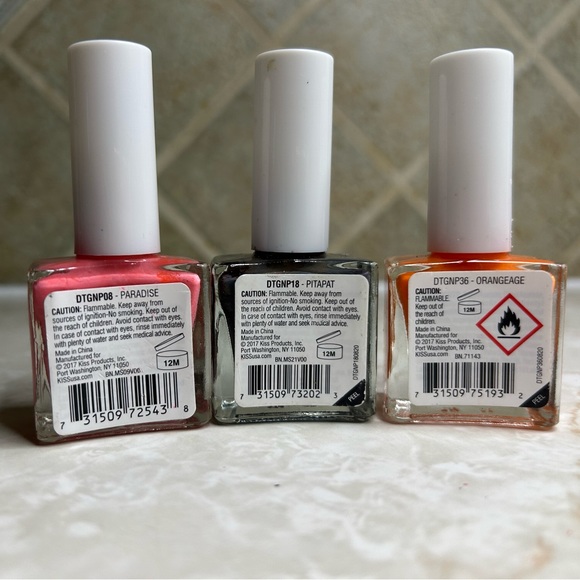 Kiss | 3 nail polishes bundle - Picture 2 of 2